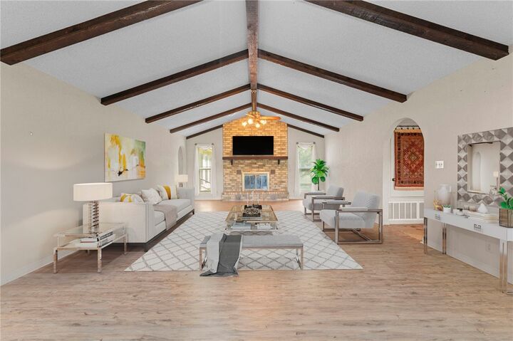 Property Photo: 3423 W Roma Drive AR 72762