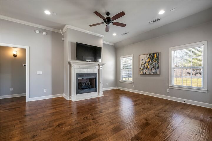 Property Photo:  1218 Chancery Lane  AR 72718