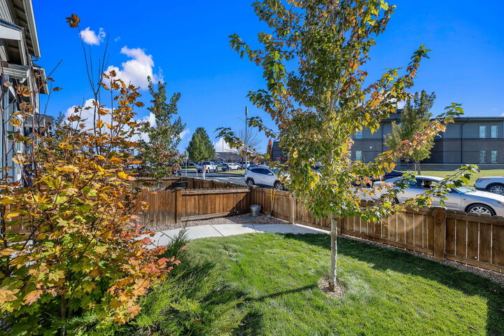 Property Photo:  1287 NW Upas Avenue  OR 97756