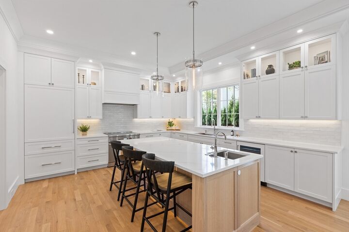 Property Photo:  32 Edgewood Road 1  MA 02420 
