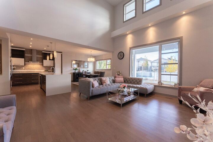 Property Photo:  17 Lazaro Close  AB T4R 0R6