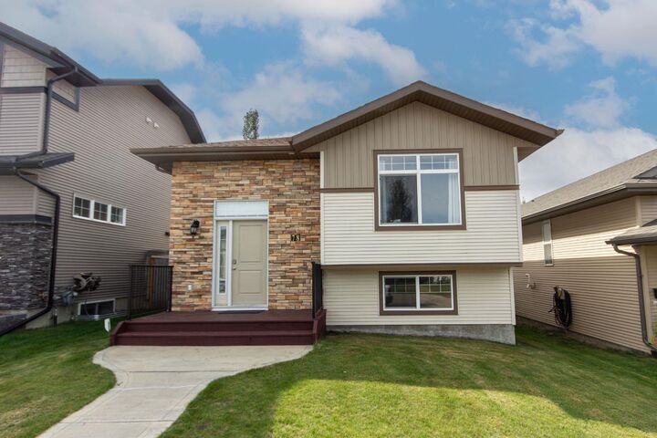 78 Trimble Close  Red Deer AB T4P 0N5 photo