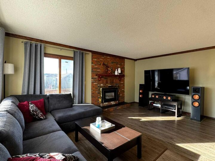 Property Photo:  116 1 Street W  AB T0J 0Y4