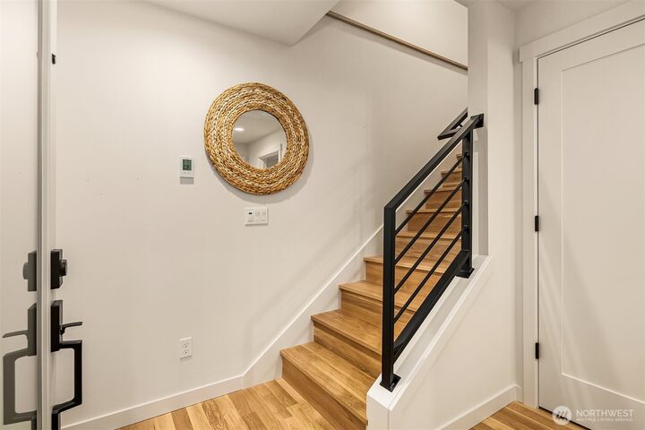 Property Photo:  7045  16th Avenue NE B  WA 98115