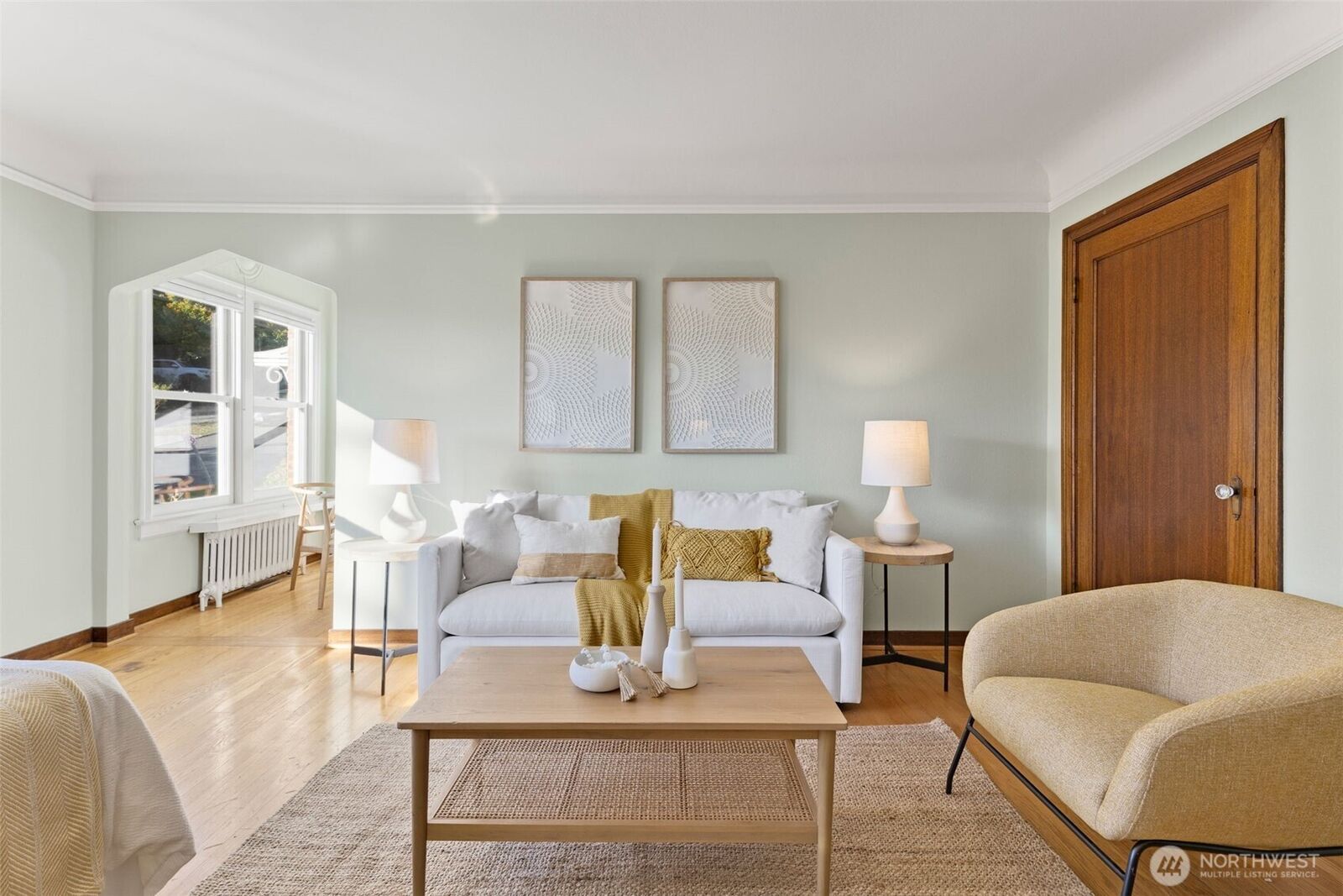 Property Photo: 220 W Olympic Place 104 WA 98119