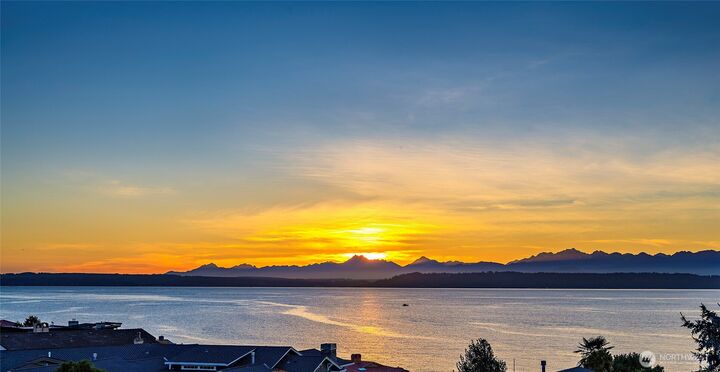 1611  9th Avenue N  Edmonds WA 98020 photo