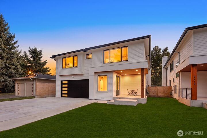 Property Photo: 2411 SW 346th Street WA 98023