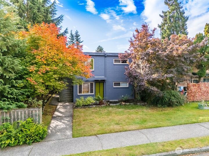 Property Photo:  5505 NE 65th Street  WA 98115