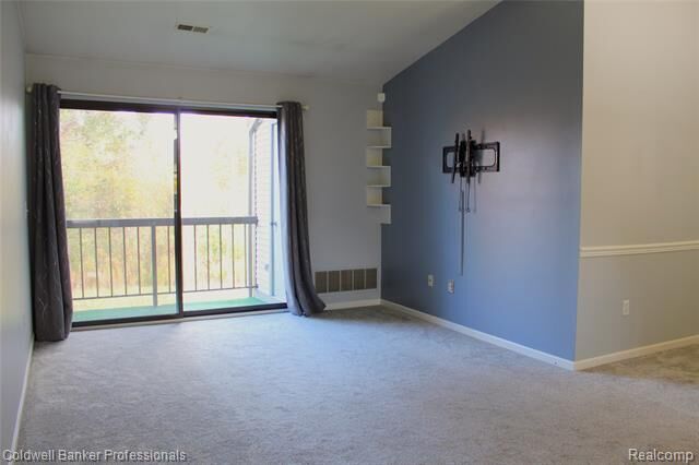 Property Photo:  42540 Lilley Pointe Drive  MI 48187