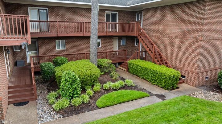 Property Photo:  1256 Foursome Ln  VA 23455