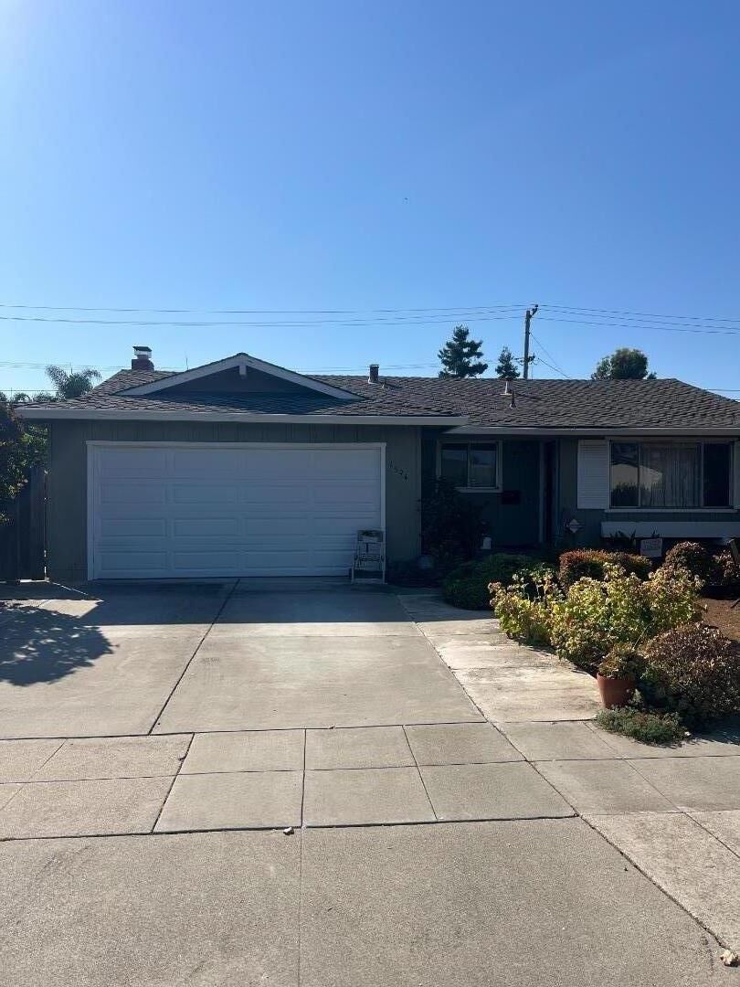 Property Photo:  1594 Hallbrook Drive  CA 95118