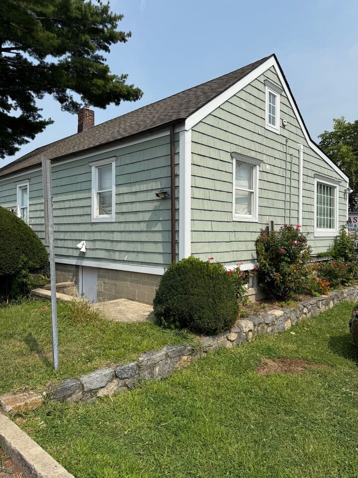 Property Photo:  21 Saint Benedict Circle  CT 06902 