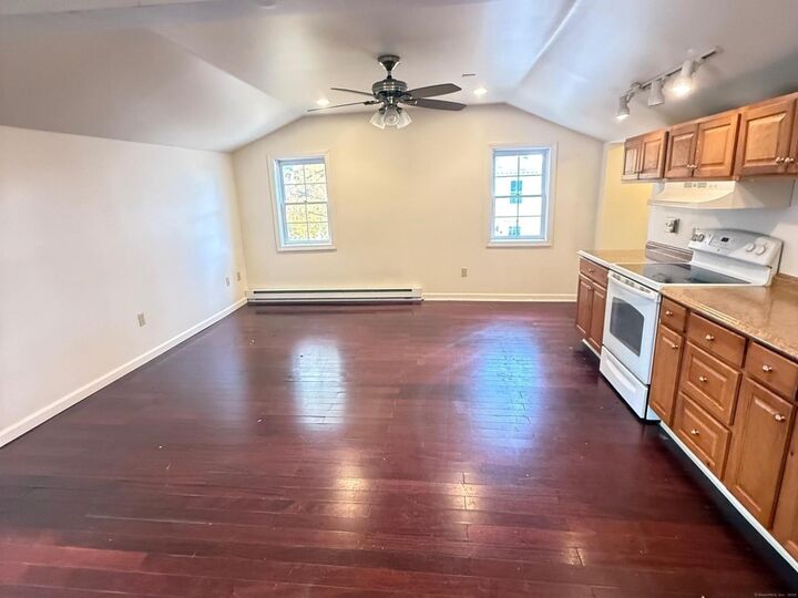 Property Photo:  23 Hayward Avenue 5  CT 06415 