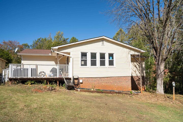 Property Photo:  153 Spring Lake Road  SC 29340 