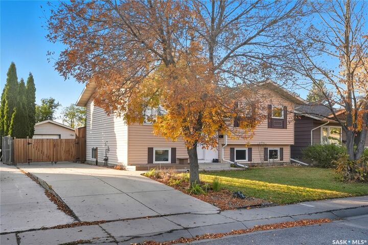 Property Photo: 247 Davies Road SK S7K 7N2