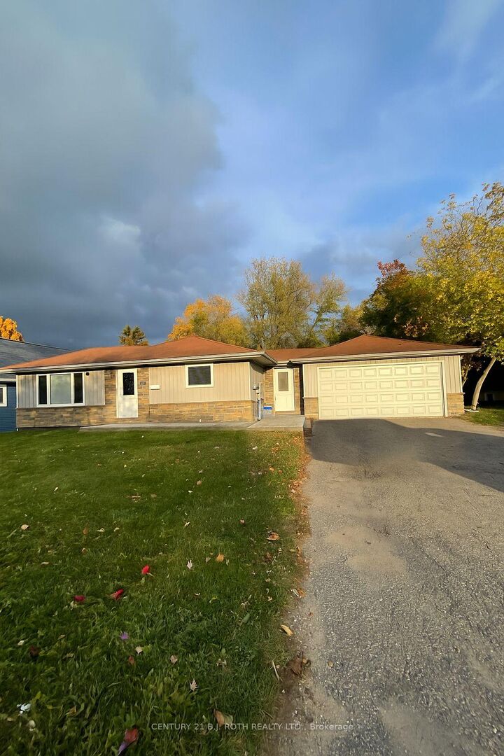 225 Cox Mill Road  Barrie ON L4N 4G7 photo