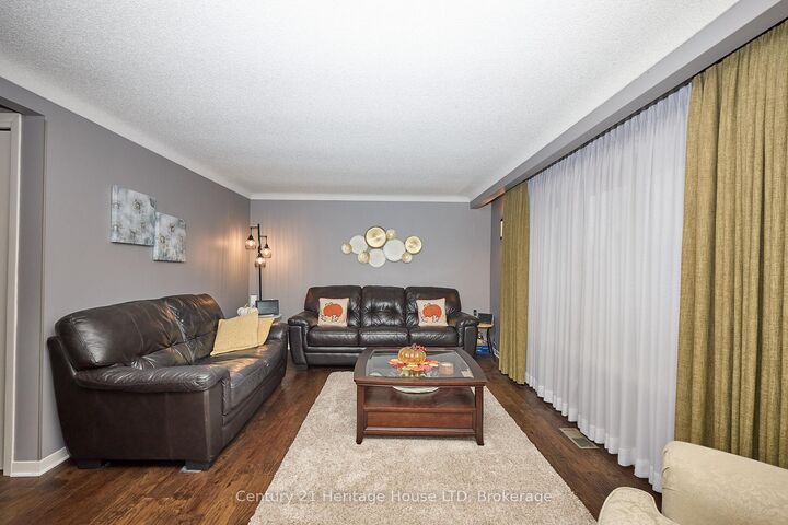Property Photo:  845 Parkdale Avenue  ON L2A 5B8 