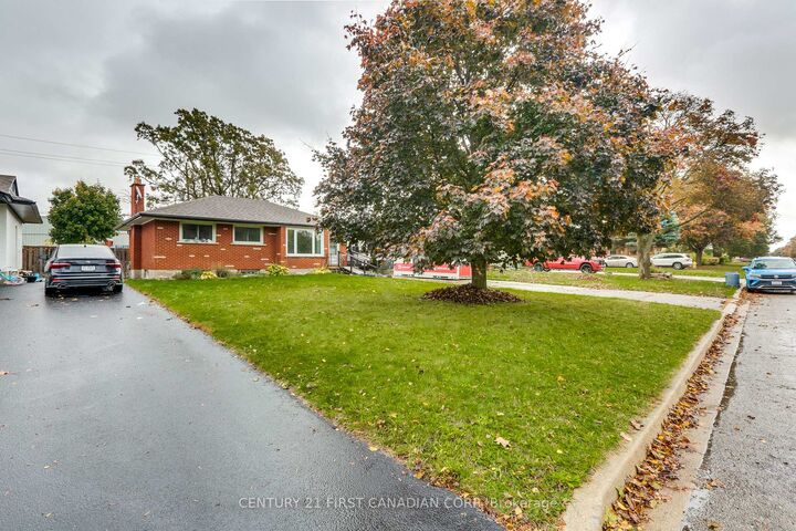 Photo de la propriété:  110 Alison Avenue  ON N1R 1N4