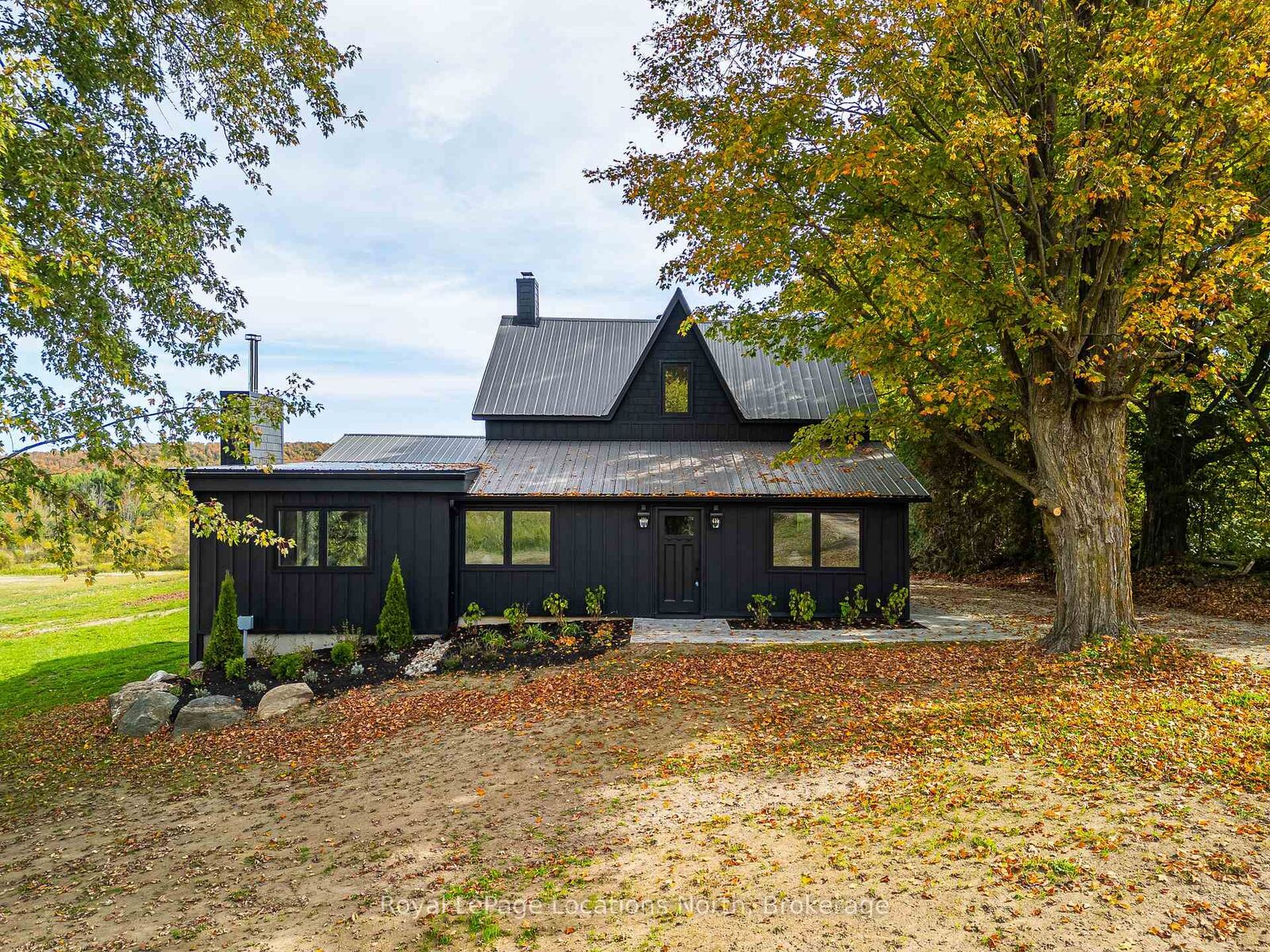 Property Photo:  635019 Pretty River Road  ON L0M 1P0