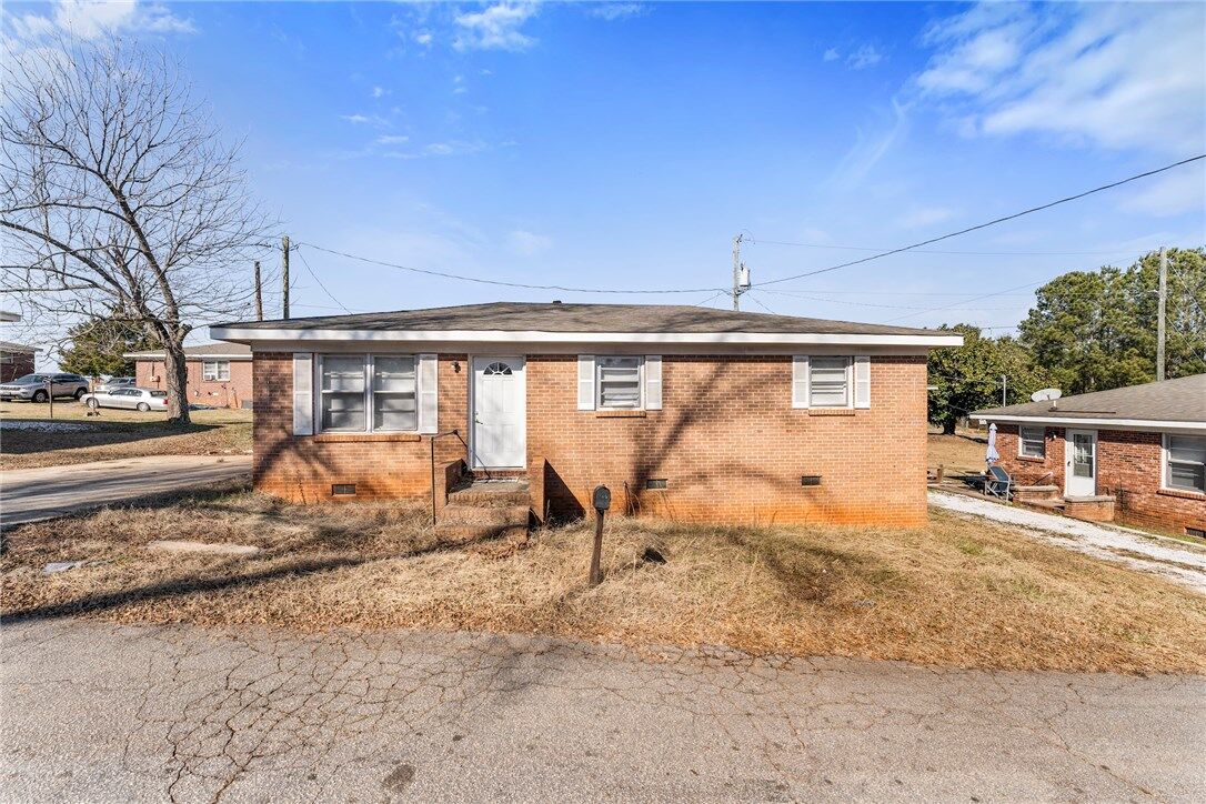 Property Photo:  103 Linda Drive  SC 29678