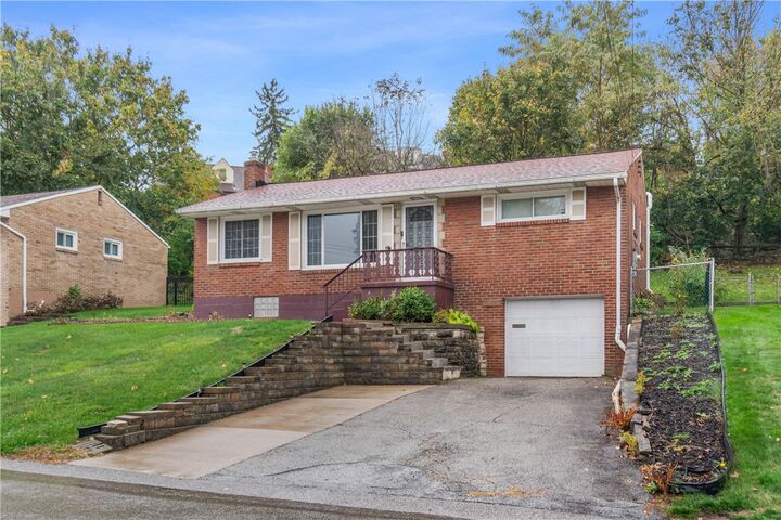 Property Photo:  3560 Wallace Drive  PA 15227