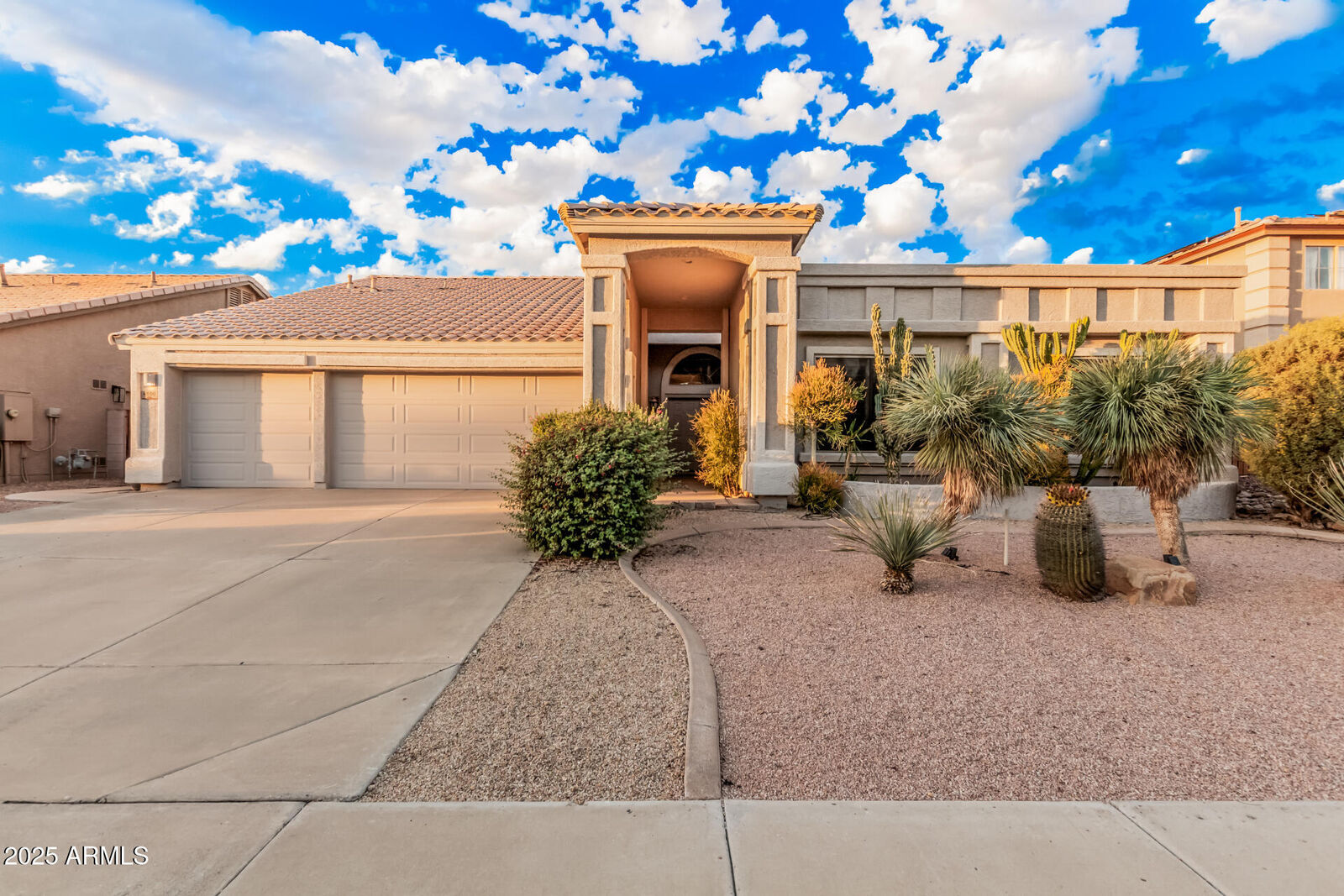 Property Photo:  4550 E Bent Tree Drive  AZ 85331
