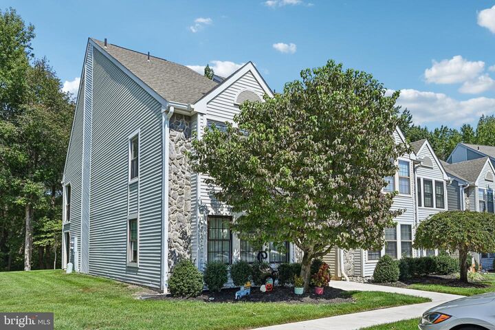 Property Photo:  44 Bridgewater Drive  NJ 08053