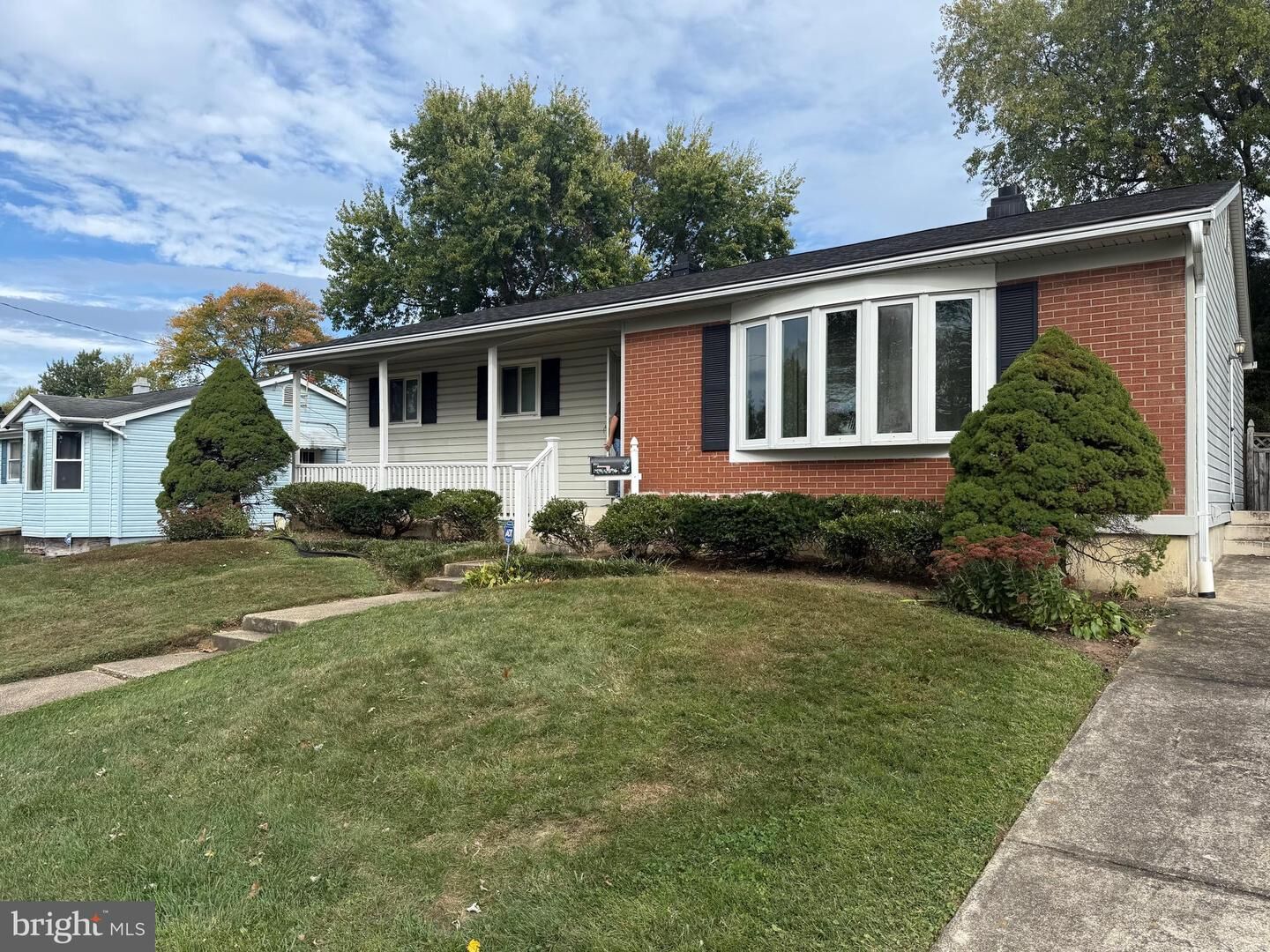 Property Photo:  331 Old Line Avenue  MD 20724