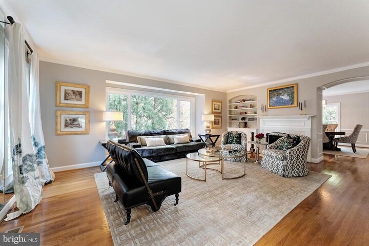 Property Photo: 706 Blueberry Hill Road VA 22101