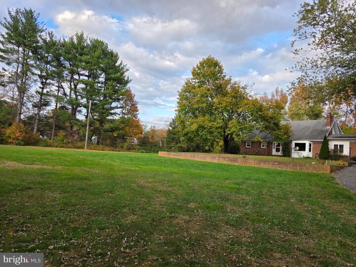 Property Photo:  537 Clems Run  NJ 08062