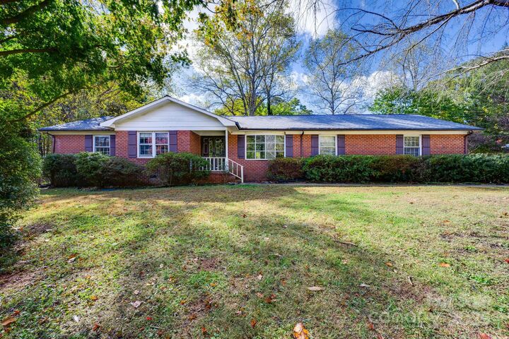 307 Heather Lane  Mount Holly NC 28120 photo