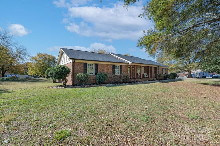 Property Photo:  3105 W Zion Church Road  NC 28150 