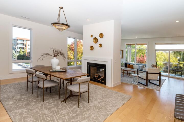 Property Photo:  2770 Observatory Avenue  OH 45208