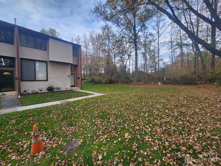 Property Photo:  158 Henderson Place  NJ 08520 