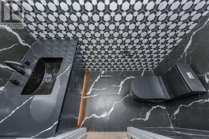 Property Photo: 90 Twelfth Street ON M8V 3H1