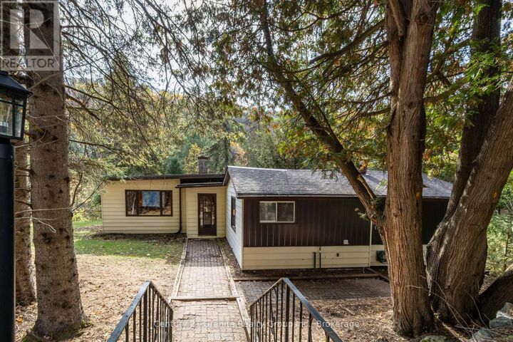 Photo de la propriété:  50 Riverside Drive  ON K0M 1S0