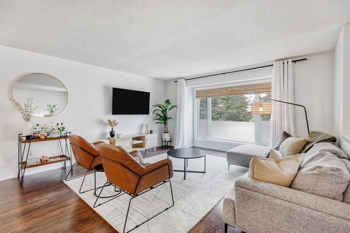 Photo de la propriété:  111 Malmsbury Avenue  MB R2N 2V3