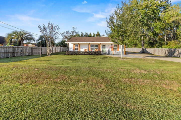 Property Photo:  8240 Sevilla Street  FL 32566