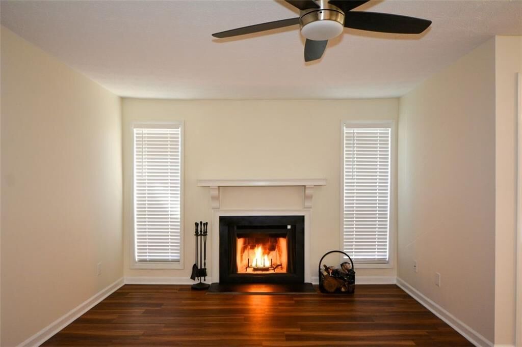 Property Photo: 4075 Woodridge Way GA 30084