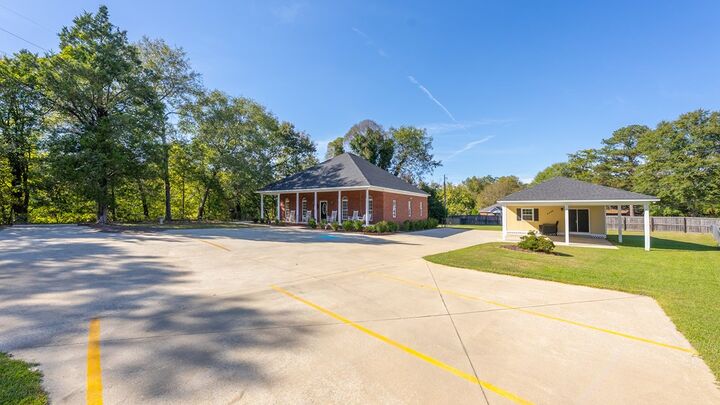 Property Photo: 4506 Auburn Road AL 36870