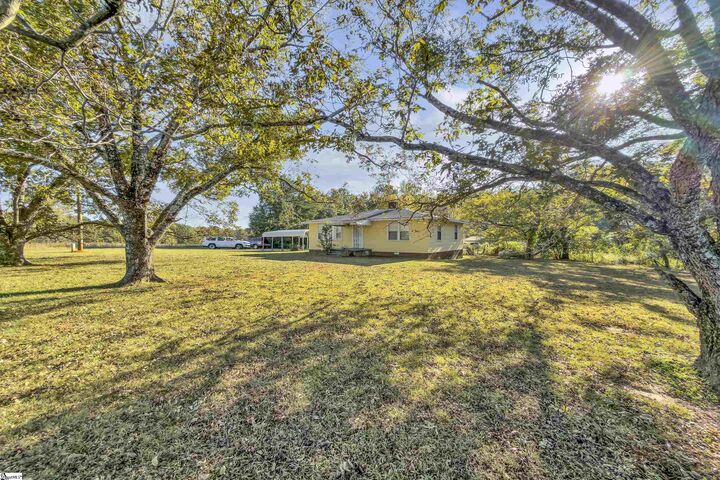 Property Photo:  2467 Battleground Road  SC 29330