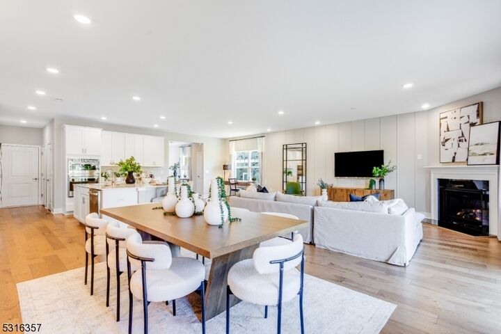 Property Photo:  14 Gladstone Ct  NJ 07981