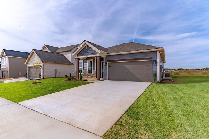 Property Photo:  253 Applegate Dr  KY 42420 