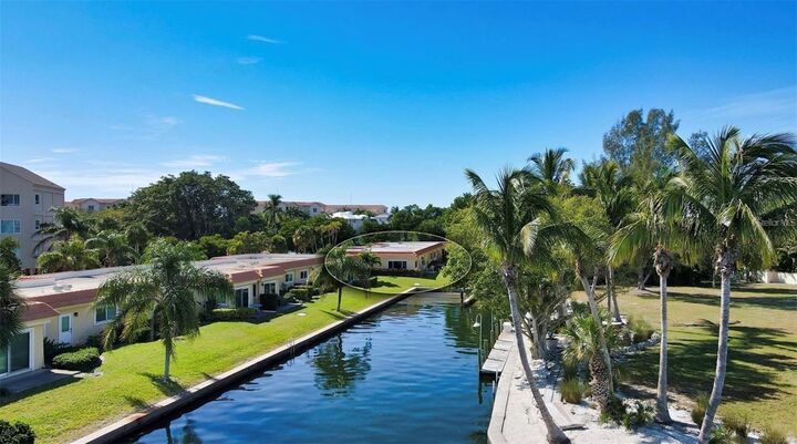 Property Photo: 4976 Gulf Of Mexico Drive Villa 18 FL 34228