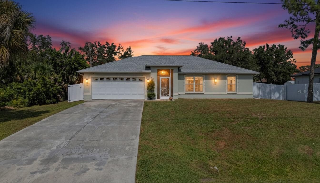 Property Photo: 2822 Ensenada Lane FL 34286