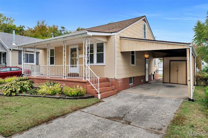 Property Photo:  506 Bainbridge Road  MO 63301