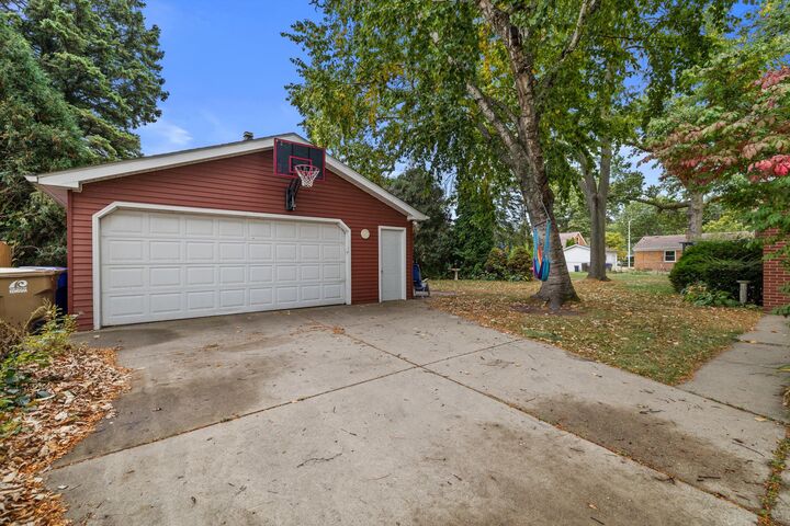 Property Photo:  2115 36th St  WI 53140 