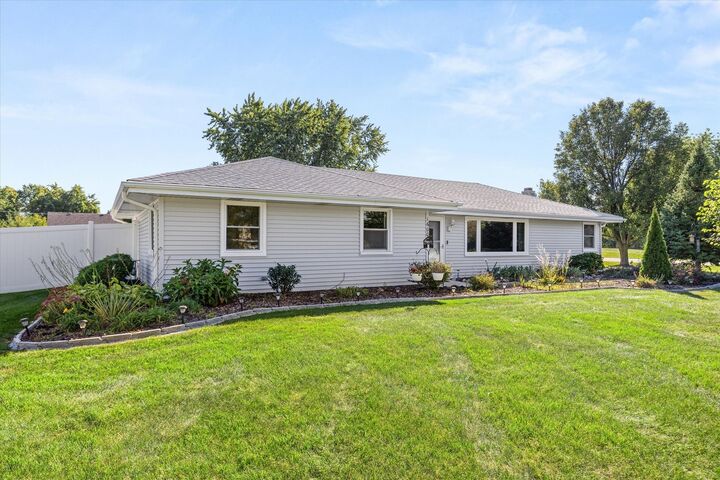 Property Photo:  16001 S Leach Drive  IL 60491