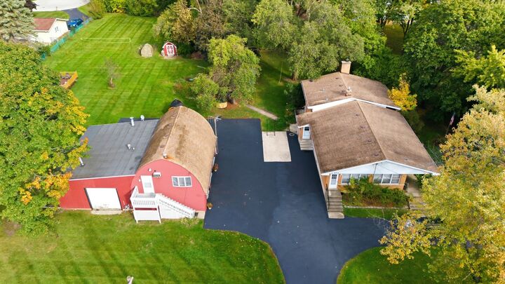 Property Photo:  2401 Rohlwing Road  IL 60008