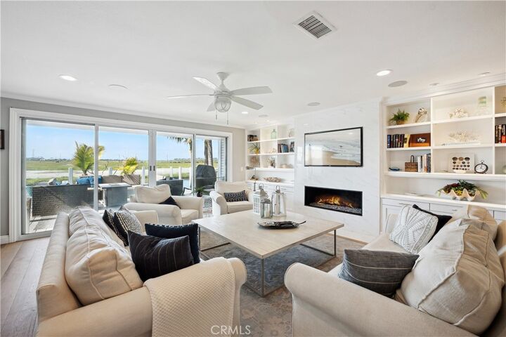 Property Photo: 231 Canal CA 92663